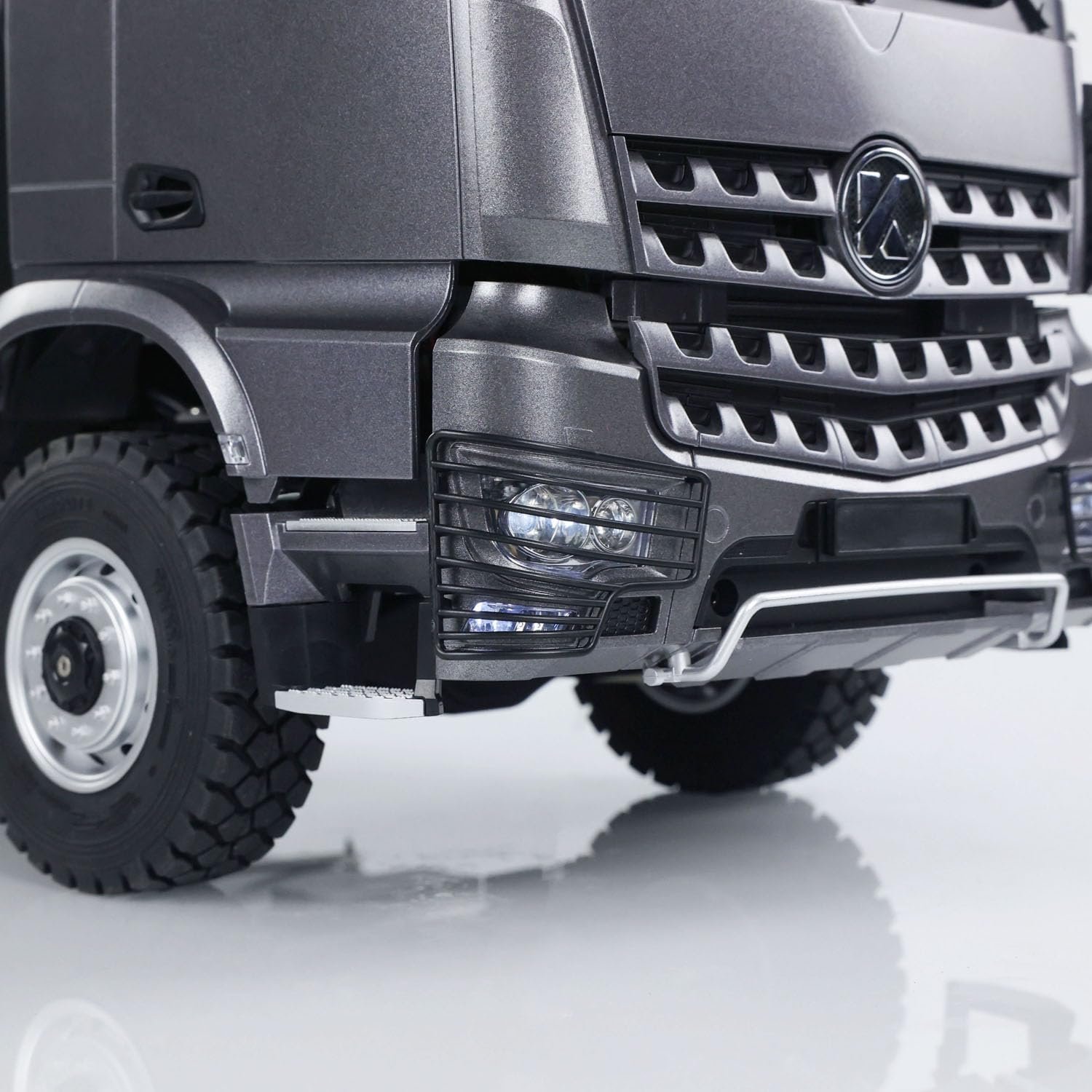 1/14 Kabolite 5701 RC Dump Truck 4x4 Remote Control Dumper Car Sound Light Model - Image 7