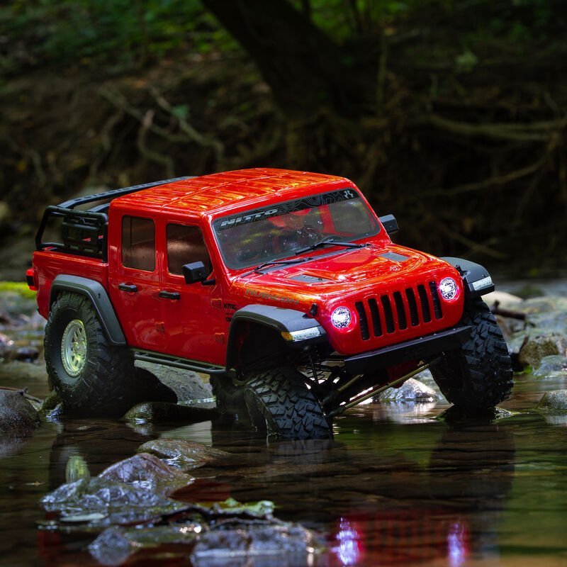 1/10 SCX10 III Jeep JT Gladiator 4X4 RTR Rock Crawler, Red - Image 5