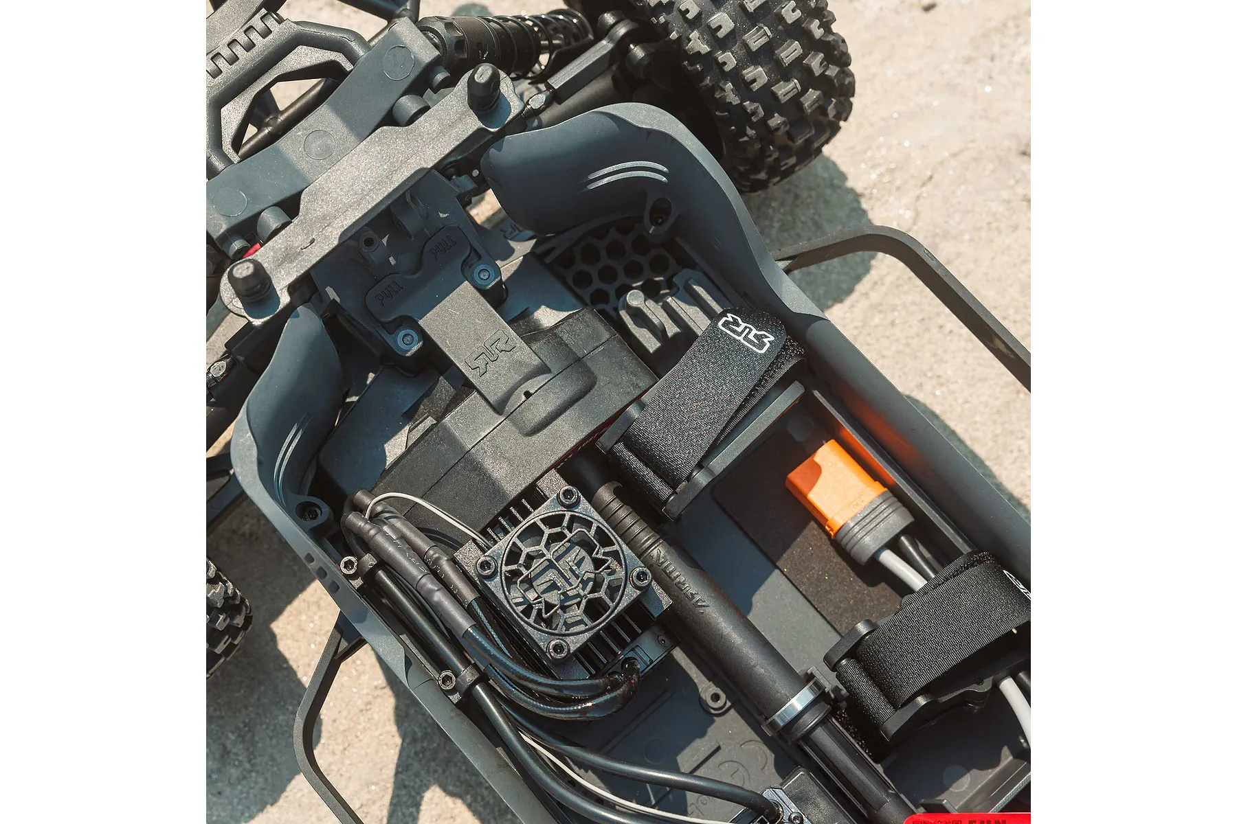 ARRMA Senton 223S 1/10 4WD 80KM/H - Image 3